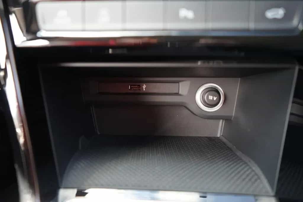 Volkswagen Touran 1.5 TSI DSG R-line LED Navi ACC 7-Sitzer 11/2019-photo-18