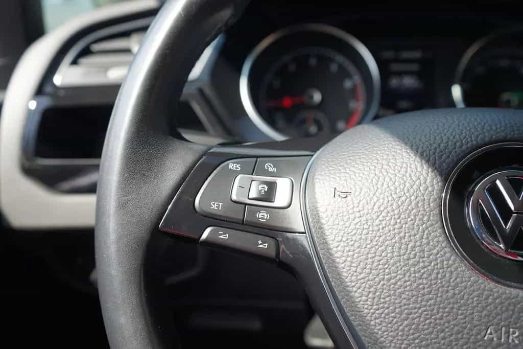 Volkswagen Touran 1.5 TSI DSG R-line LED Navi ACC 7-Sitzer 11/2019-photo-20