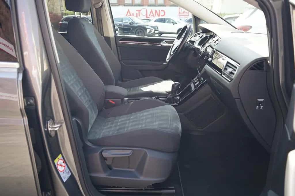 Volkswagen Touran 1.5 TSI DSG R-line LED Navi ACC 7-Sitzer 11/2019-photo-34