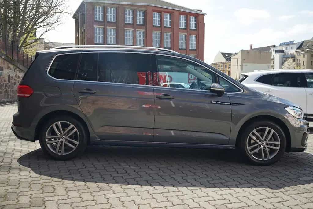 Volkswagen Touran 1.5 TSI DSG R-line LED Navi ACC 7-Sitzer 11/2019-photo-6