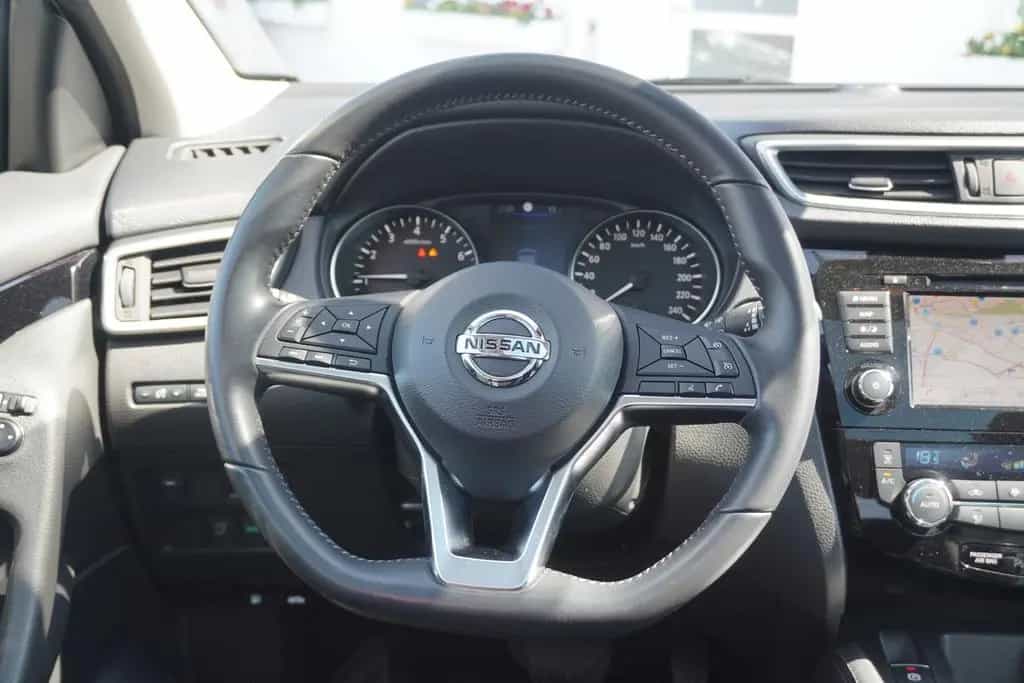 Nissan Qashqai 1.3 N-Connecta Navi 360° Sitzheizung 12/2019-photo-13