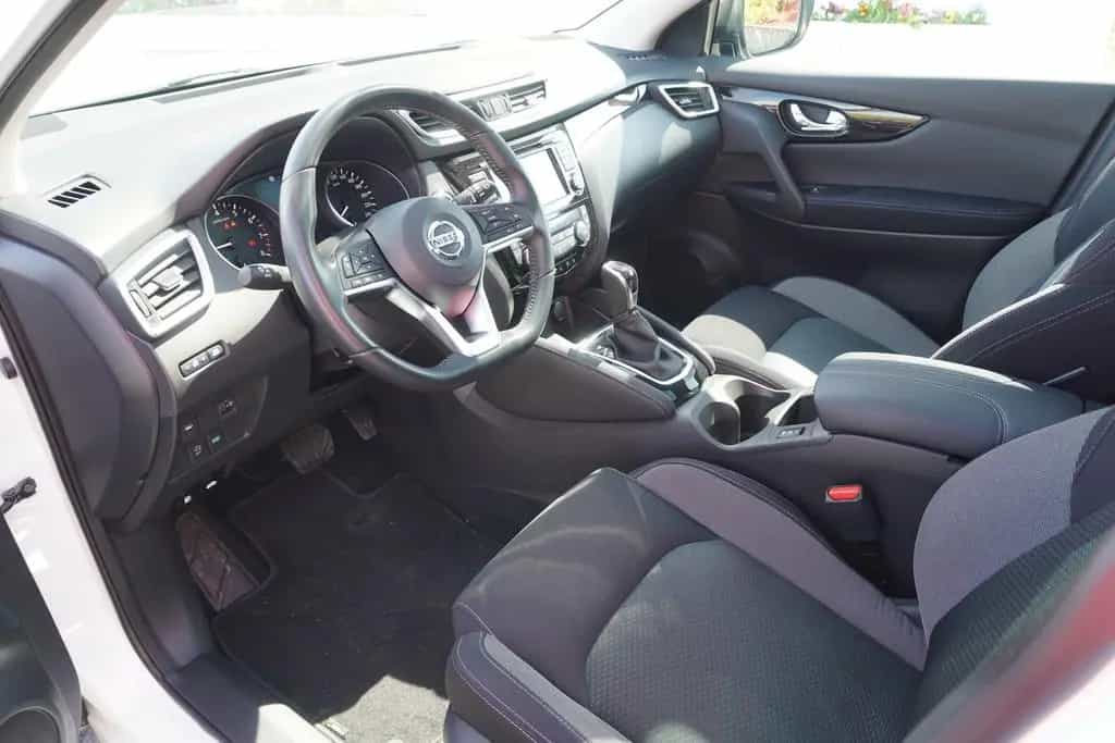 Nissan Qashqai 1.3 N-Connecta Navi 360° Sitzheizung 12/2019-photo-18