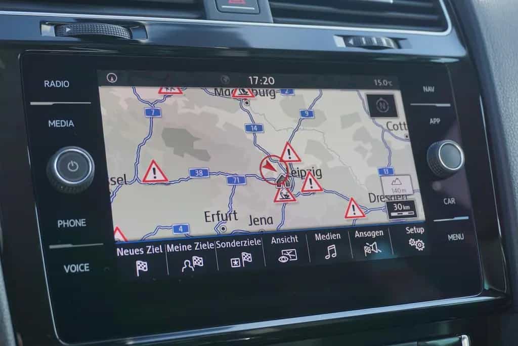 Volkswagen Golf VII 1.0 TSI DSG Join LED Navi ACC AHK 06/2018-photo-12