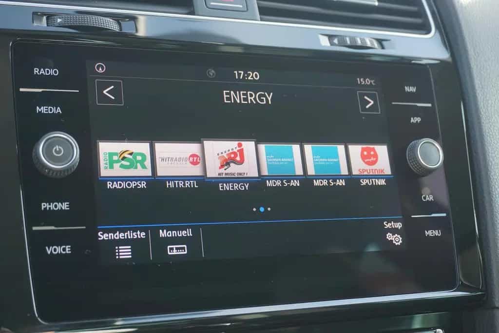 Volkswagen Golf VII 1.0 TSI DSG Join LED Navi ACC AHK 06/2018-photo-13