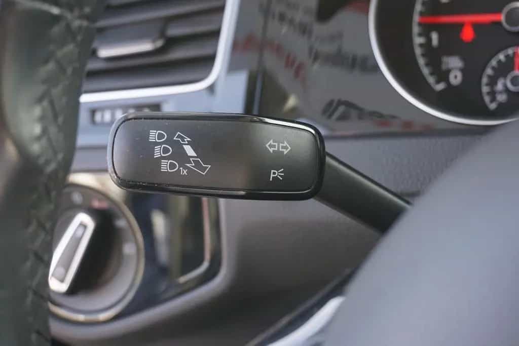 Volkswagen Golf VII 1.0 TSI DSG Join LED Navi ACC AHK 06/2018-photo-20
