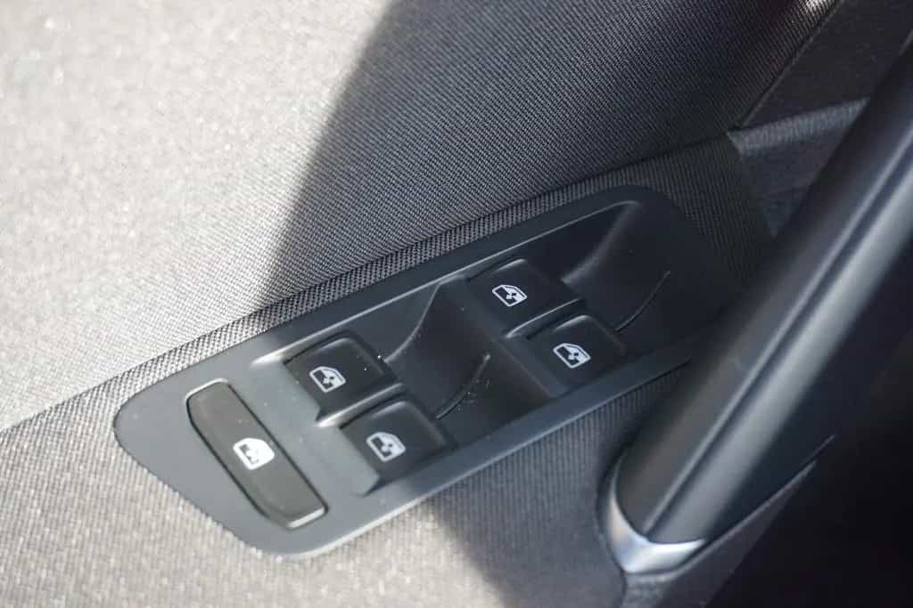 Volkswagen Golf VII 1.0 TSI DSG Join LED Navi ACC AHK 06/2018-photo-27