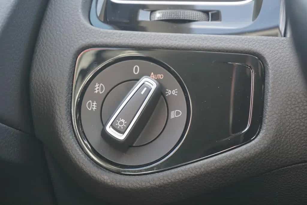 Volkswagen Golf VII Variant 1.5 TSI Sound Navi ACC Kamera 11/2017-photo-23
