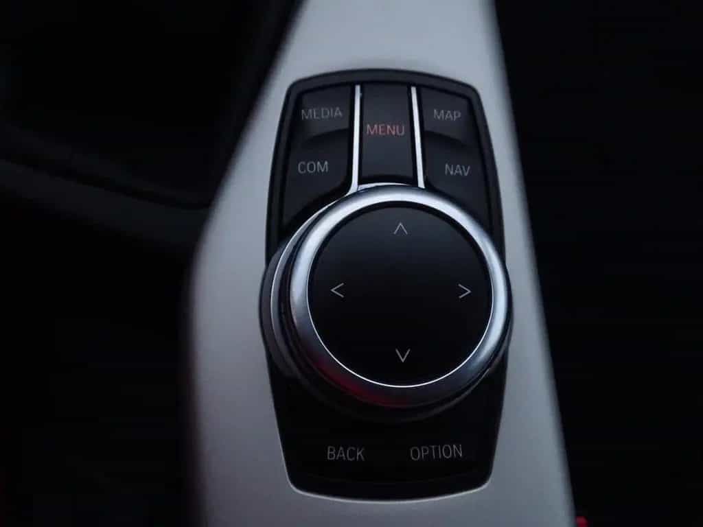 BMW 1 Series 118i Advantage Navi LED AAC SHZ PDC Sportsitze 03/2018-photo-14
