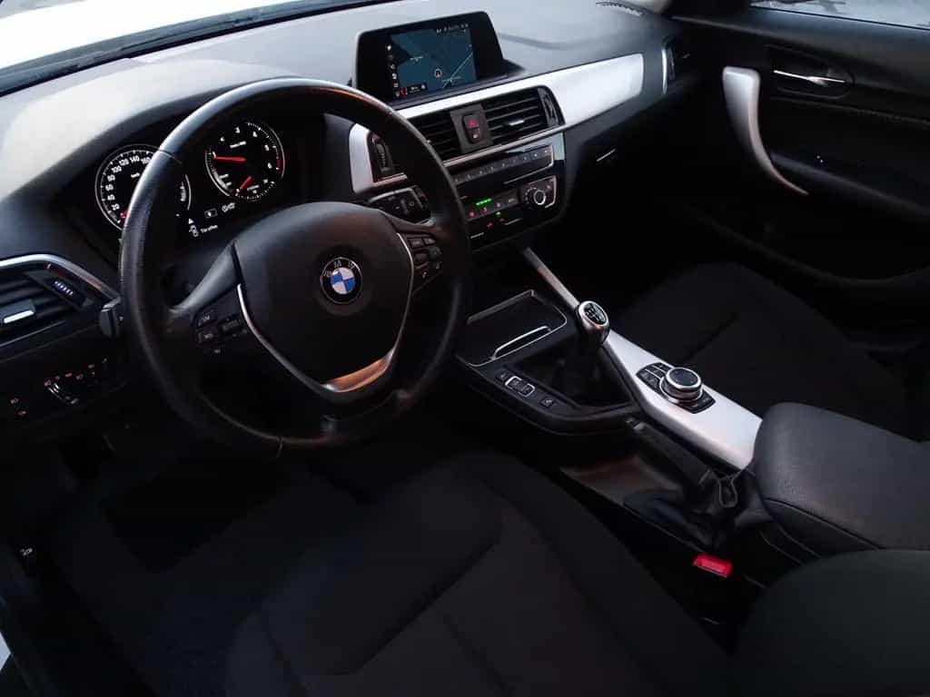BMW 1 Series 118i Advantage Navi LED AAC SHZ PDC Sportsitze 03/2018-photo-7