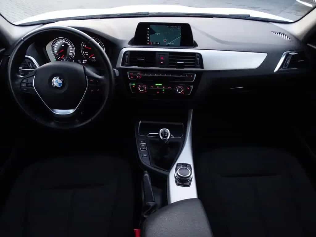 BMW 1 Series 118i Advantage Navi LED AAC SHZ PDC Sportsitze 03/2018-photo-8