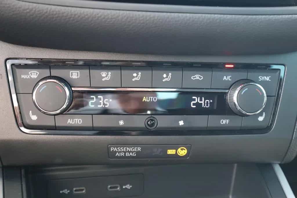 Seat Arona 1.0 TSI FR LED Navi ACC PDC Sitzheizung 05/2021-photo-17