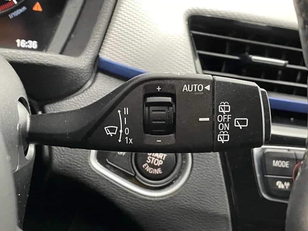 BMW X1 xDrive20i M Sportpaket HiFi LED RFK Navi Shz 05/2019-photo-25