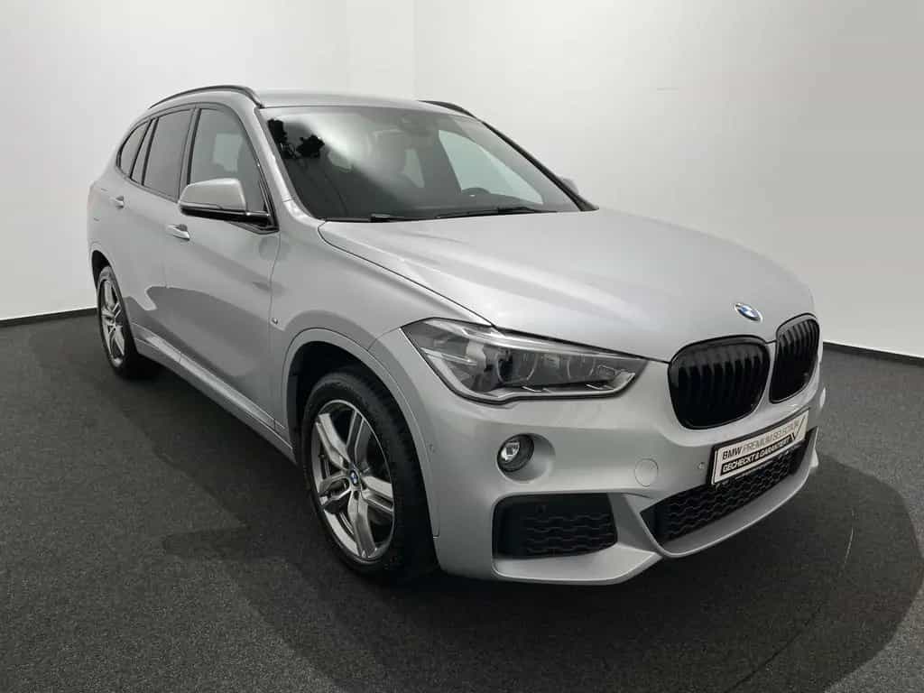 BMW X1 xDrive20i M Sportpaket HiFi LED RFK Navi Shz 05/2019-photo-3
