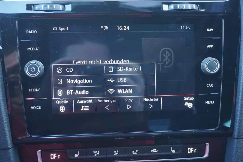 Volkswagen Golf 2.0 TSI GTI TCR LED Navi Reifnitz Dynaudio 05/2019-photo-12