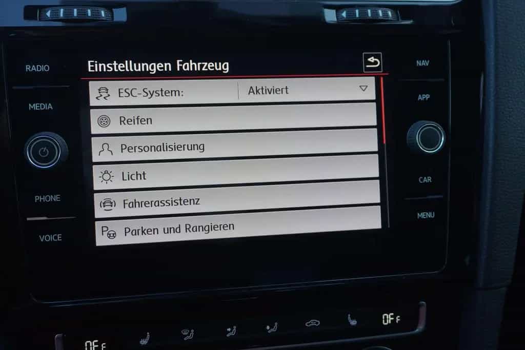 Volkswagen Golf 2.0 TSI GTI TCR LED Navi Reifnitz Dynaudio 05/2019-photo-15