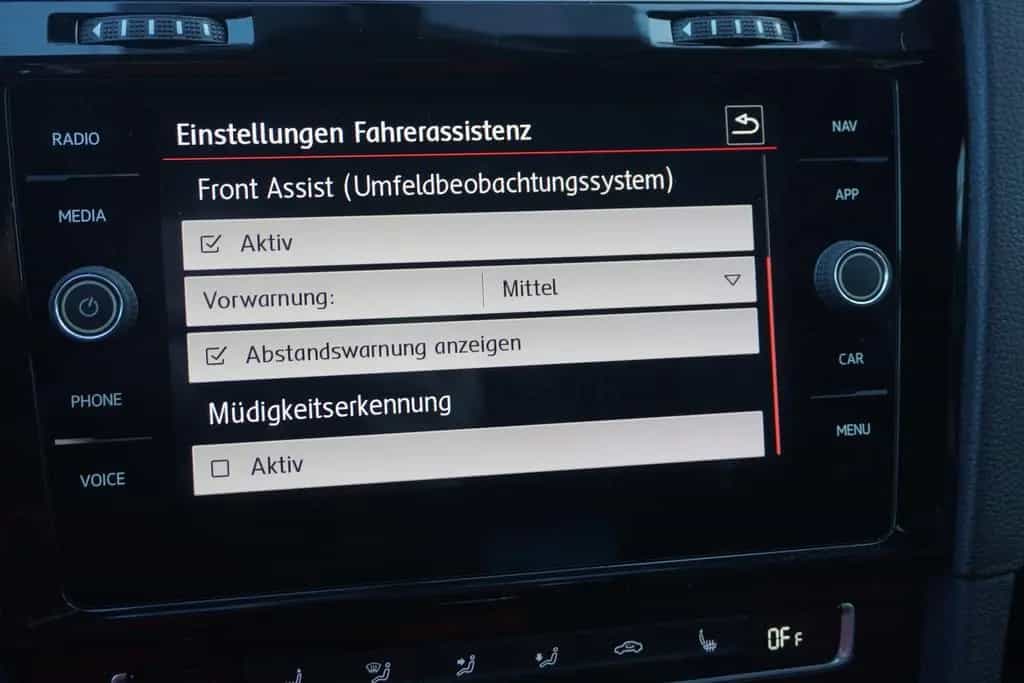 Volkswagen Golf 2.0 TSI GTI TCR LED Navi Reifnitz Dynaudio 05/2019-photo-17