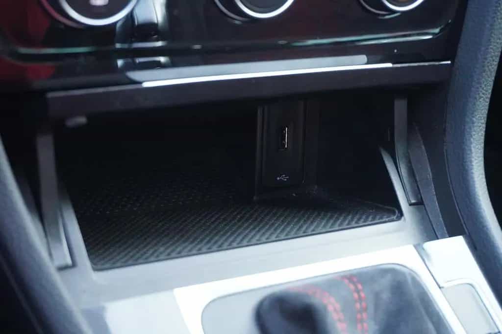 Volkswagen Golf 2.0 TSI GTI TCR LED Navi Reifnitz Dynaudio 05/2019-photo-19