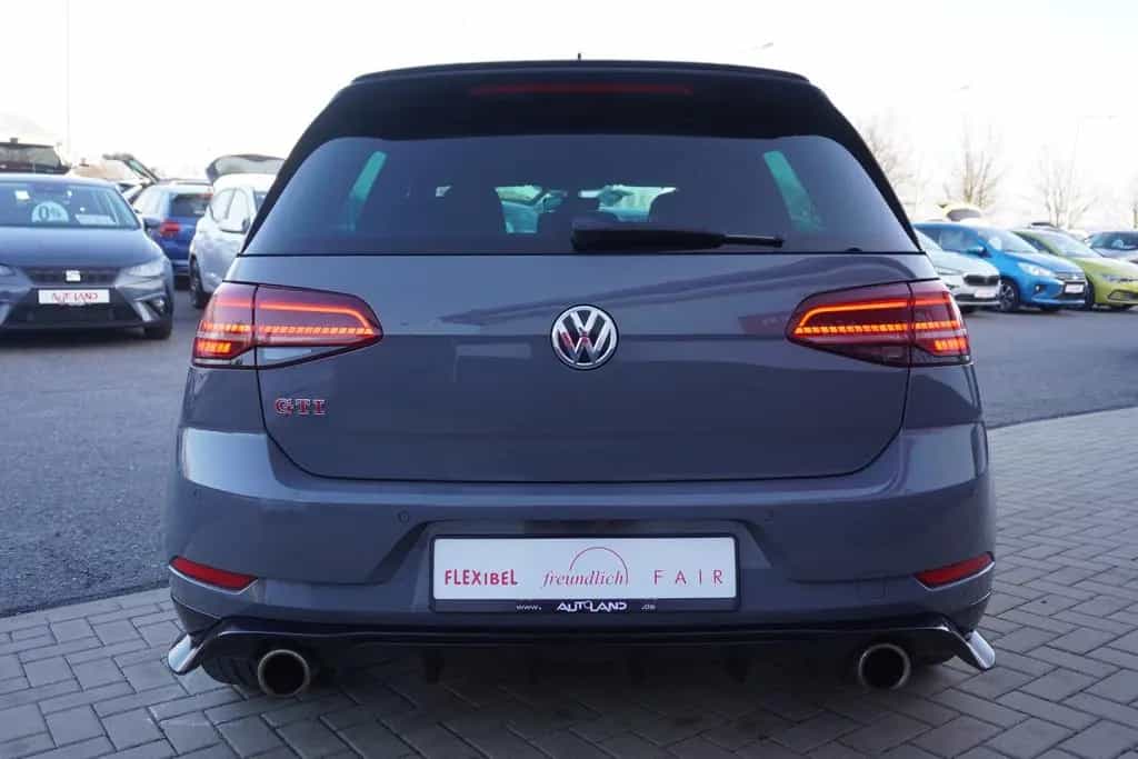 Volkswagen Golf 2.0 TSI GTI TCR LED Navi Reifnitz Dynaudio 05/2019-photo-3