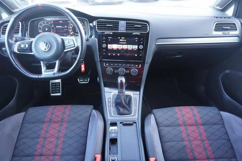 Volkswagen Golf 2.0 TSI GTI TCR LED Navi Reifnitz Dynaudio 05/2019-photo-8