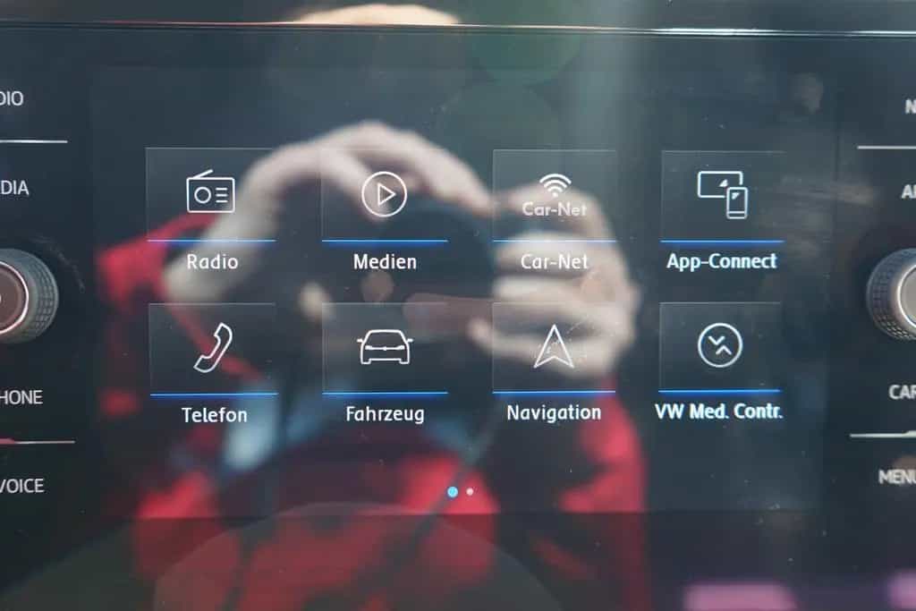 Volkswagen Touran 1.2 TSI Sound Navi Sitzheizung PDC Klimaa 10/2017-photo-17
