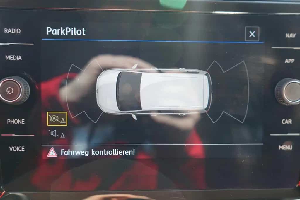 Volkswagen Touran 1.2 TSI Sound Navi Sitzheizung PDC Klimaa 10/2017-photo-18