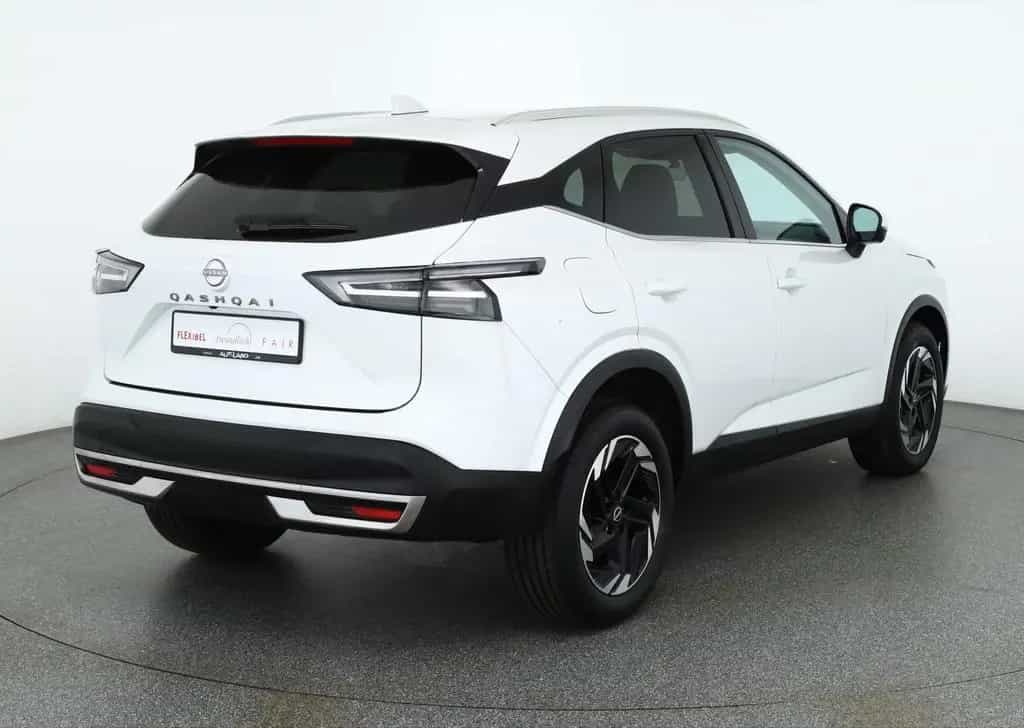 Nissan Qashqai N-Connecta 1.3 Dig-T MHEV Aut. LED ACC 03/2025-photo-4