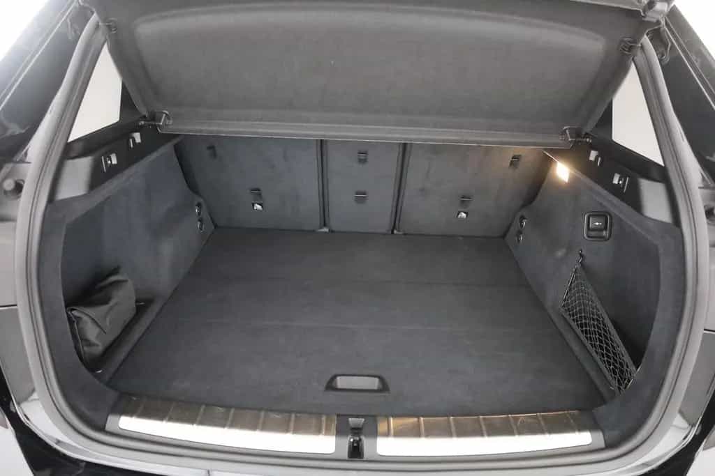 BMW X1 sDrive 18 i xLine LED Navi Leder Sitzheizung 01/2019-photo-25