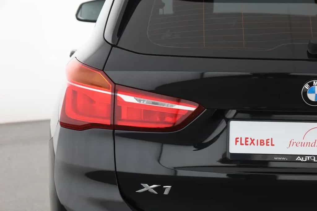 BMW X1 sDrive 18 i xLine LED Navi Leder Sitzheizung 01/2019-photo-29