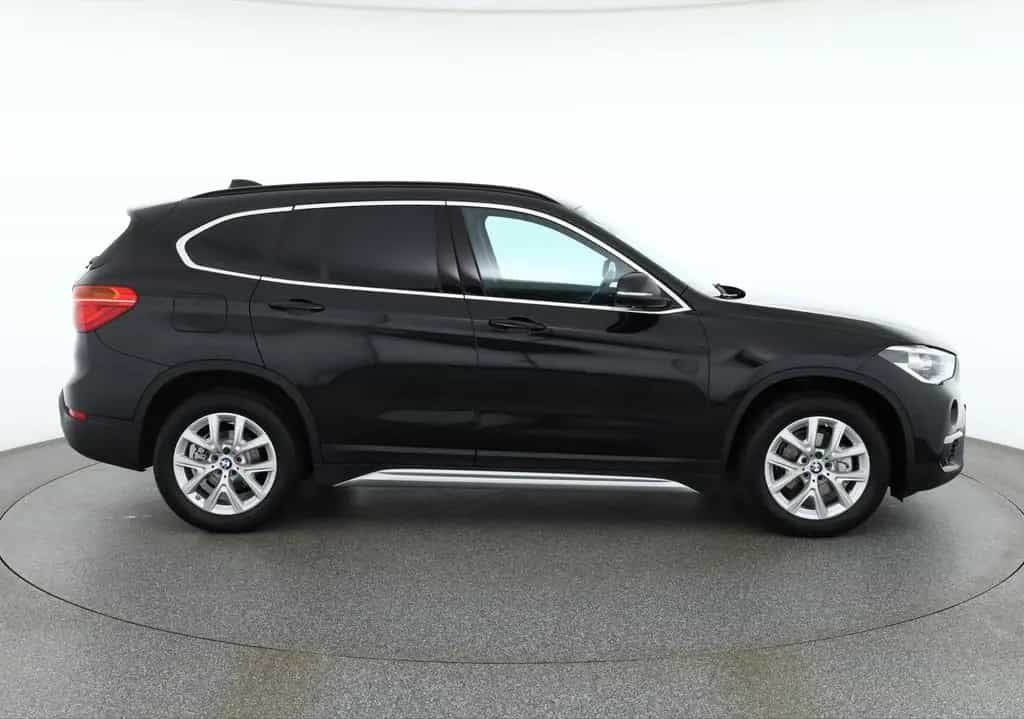 BMW X1 sDrive 18 i xLine LED Navi Leder Sitzheizung 01/2019-photo-5