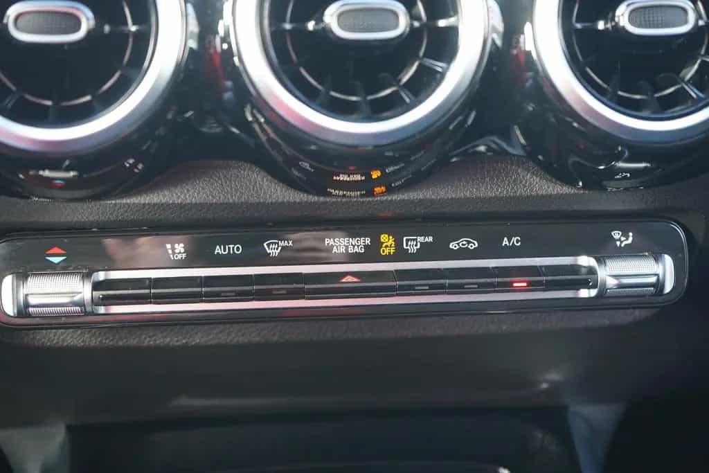 Mercedes-Benz GLB-Class 250 Progressive LED Klimaaut. Navi AHK PDC 06/2021-photo-20