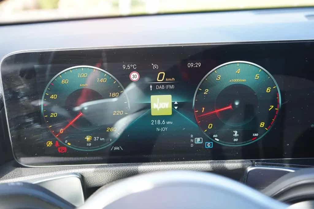 Mercedes-Benz GLB-Class 250 Progressive LED Klimaaut. Navi AHK PDC 06/2021-photo-23