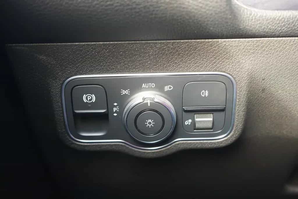 Mercedes-Benz GLB-Class 250 Progressive LED Klimaaut. Navi AHK PDC 06/2021-photo-28