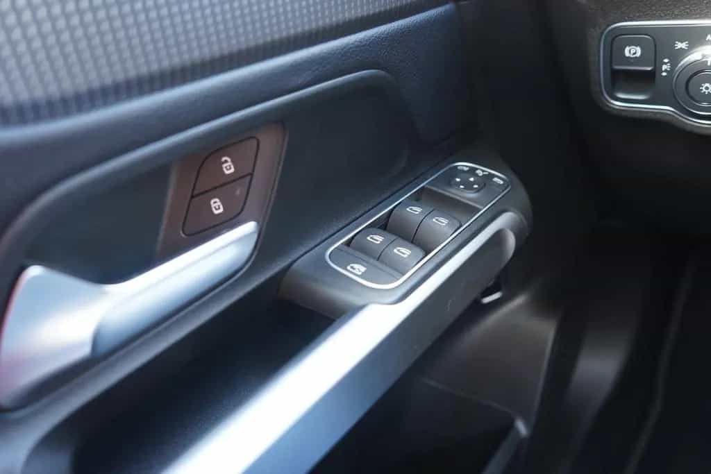 Mercedes-Benz GLB-Class 250 Progressive LED Klimaaut. Navi AHK PDC 06/2021-photo-30
