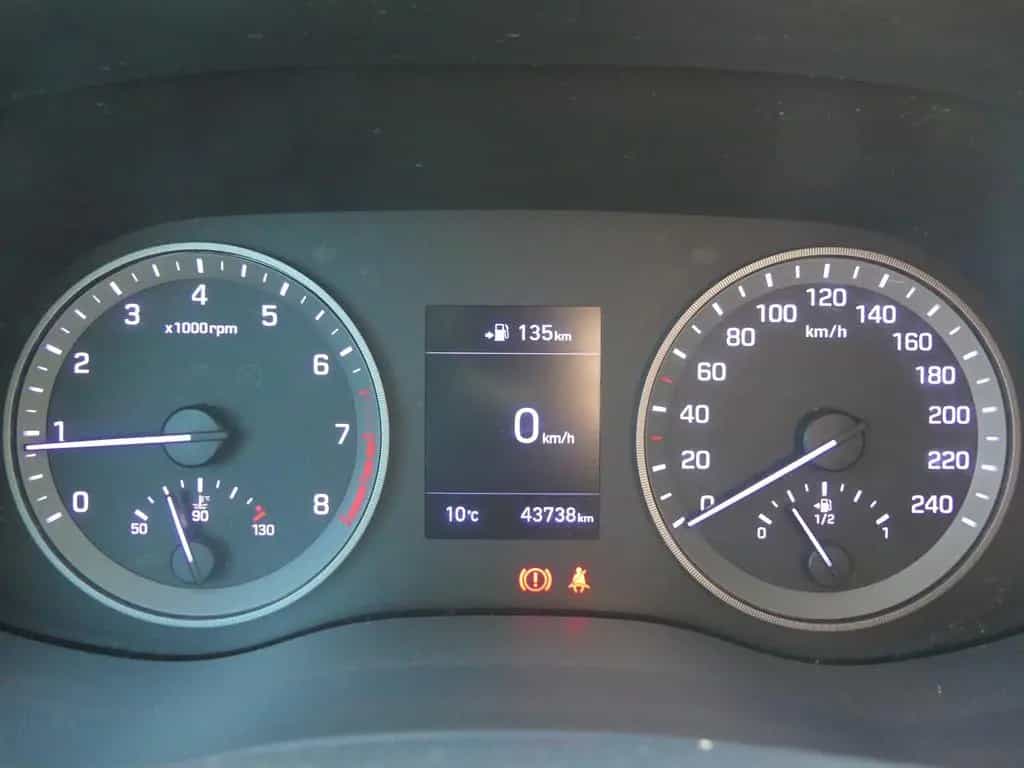 Hyundai TUCSON 1.6 GDI AAC Navi SHZ Temp Alu PDC Kam 05/2019-photo-22