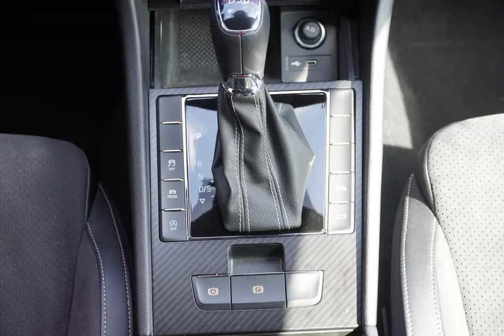Skoda Superb 2.0TSI Sportline LED Navi ACC Memory DAB 05/2021-photo-23