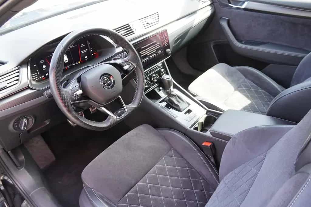 Skoda Superb 2.0TSI Sportline LED Navi ACC Memory DAB 05/2021-photo-9