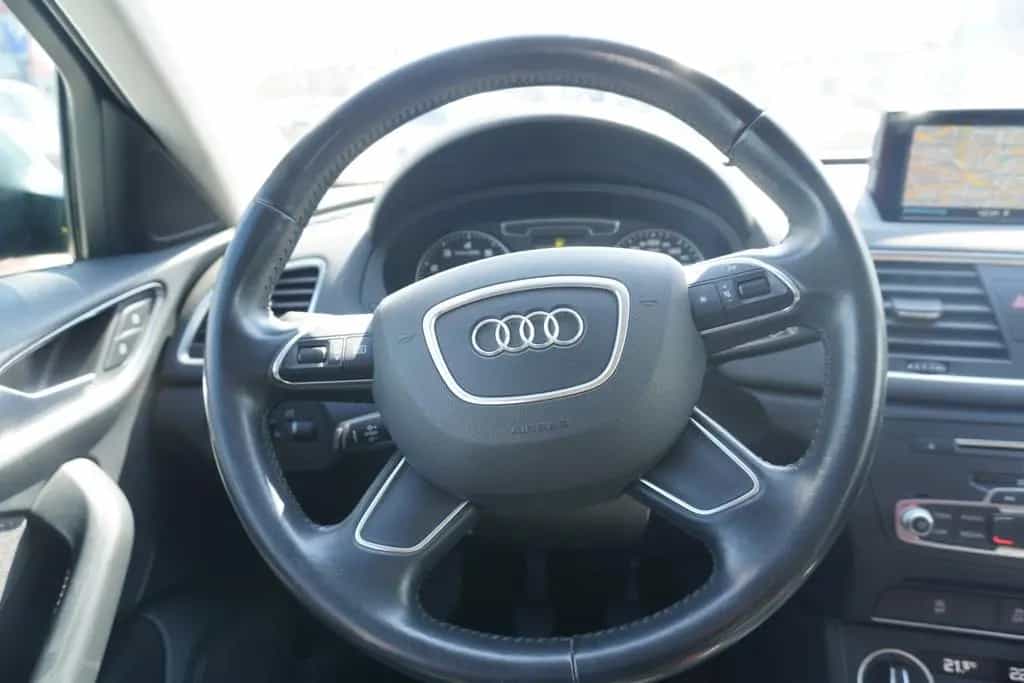 Audi Q3 1.4 TFSI Ambition AAC Xenon Sitzheizung AHK 10/2017-photo-17