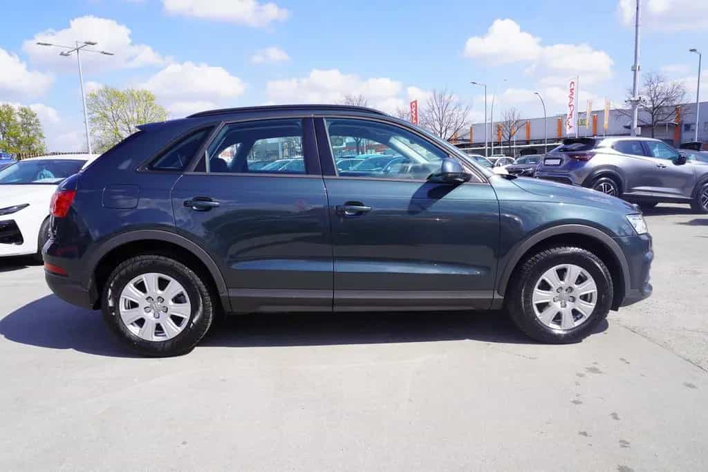 Audi Q3 1.4 TFSI Ambition AAC Xenon Sitzheizung AHK 10/2017-photo-3