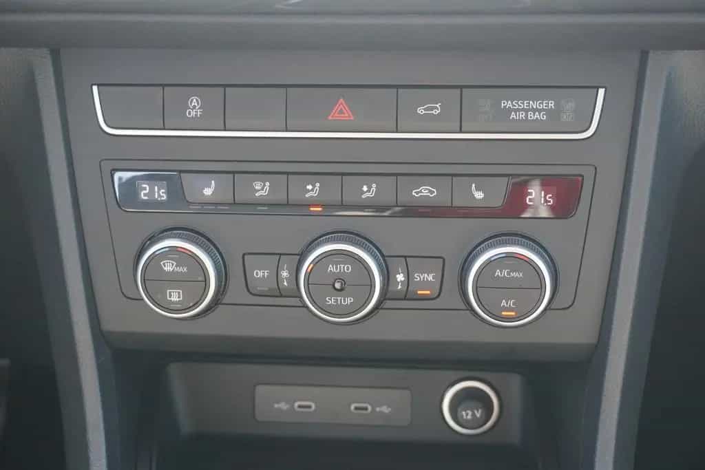 Seat Ateca 1.0 TSI Style LED Navi Sitzheizung Kamera 12/2021-photo-14
