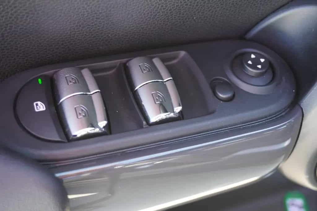 MINI ONE Mini 1.5 One Sitzheizung PDC Klima Bluetooth 04/2020-photo-20