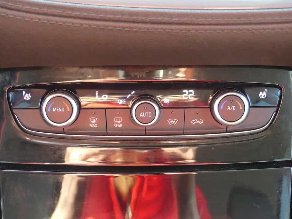 Opel Grandland X 1.2 Turbo Edition LED Kamera Navi 06/2021-photo-15