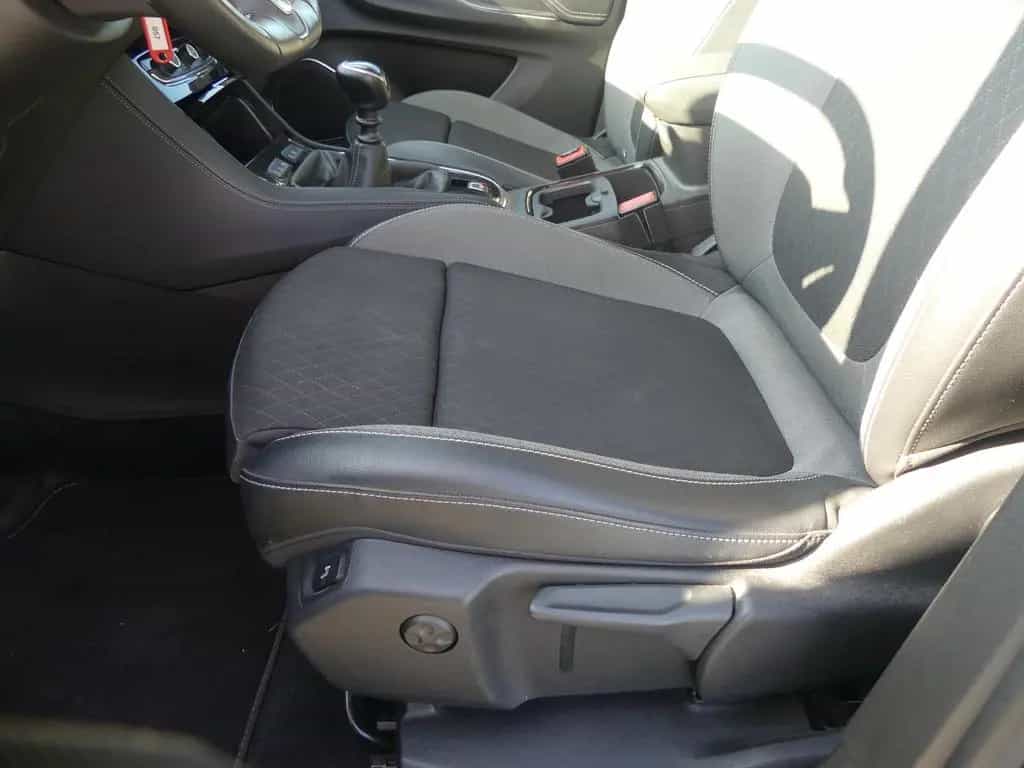 Opel Grandland X 1.2 Turbo Edition LED Kamera Navi 06/2021-photo-28