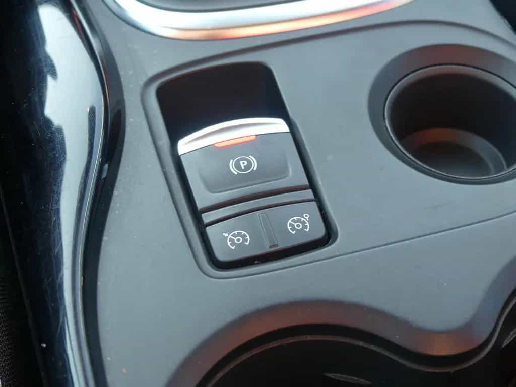 Renault Kadjar 1.2 AHK Allwetter Sitzheizung Tempomat be 08/2018-photo-14