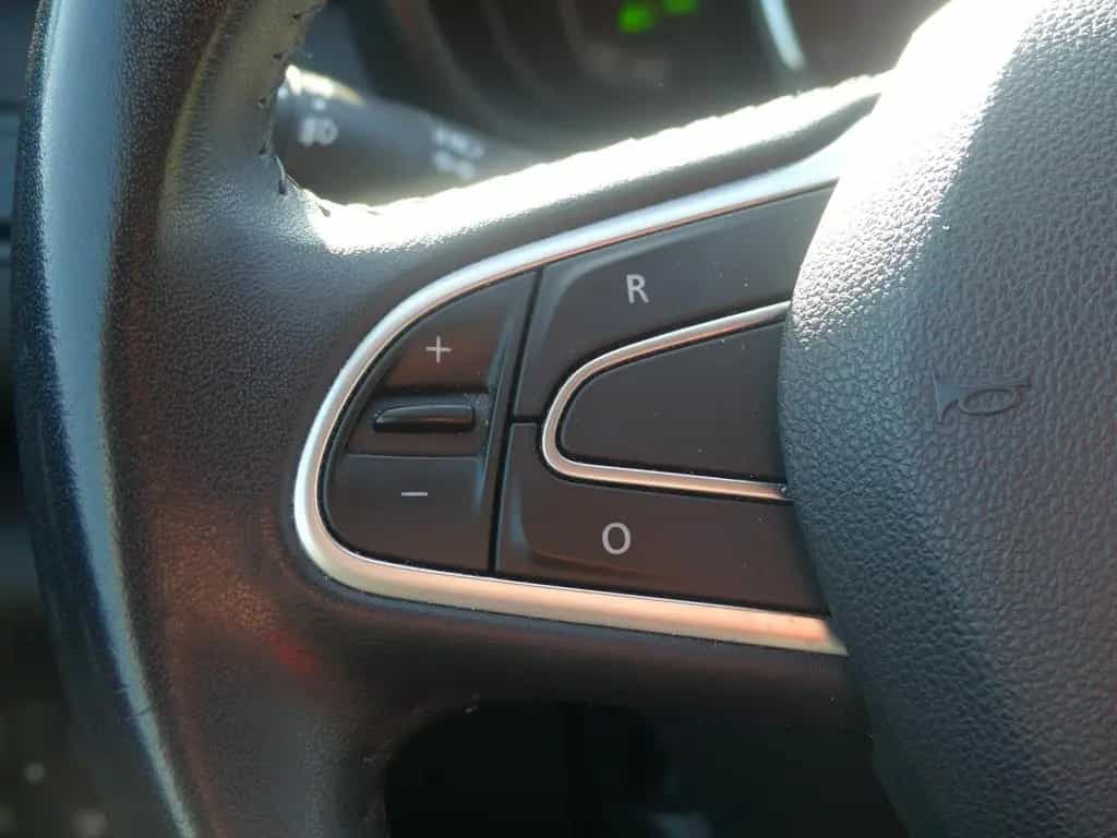 Renault Kadjar 1.2 AHK Allwetter Sitzheizung Tempomat be 08/2018-photo-16