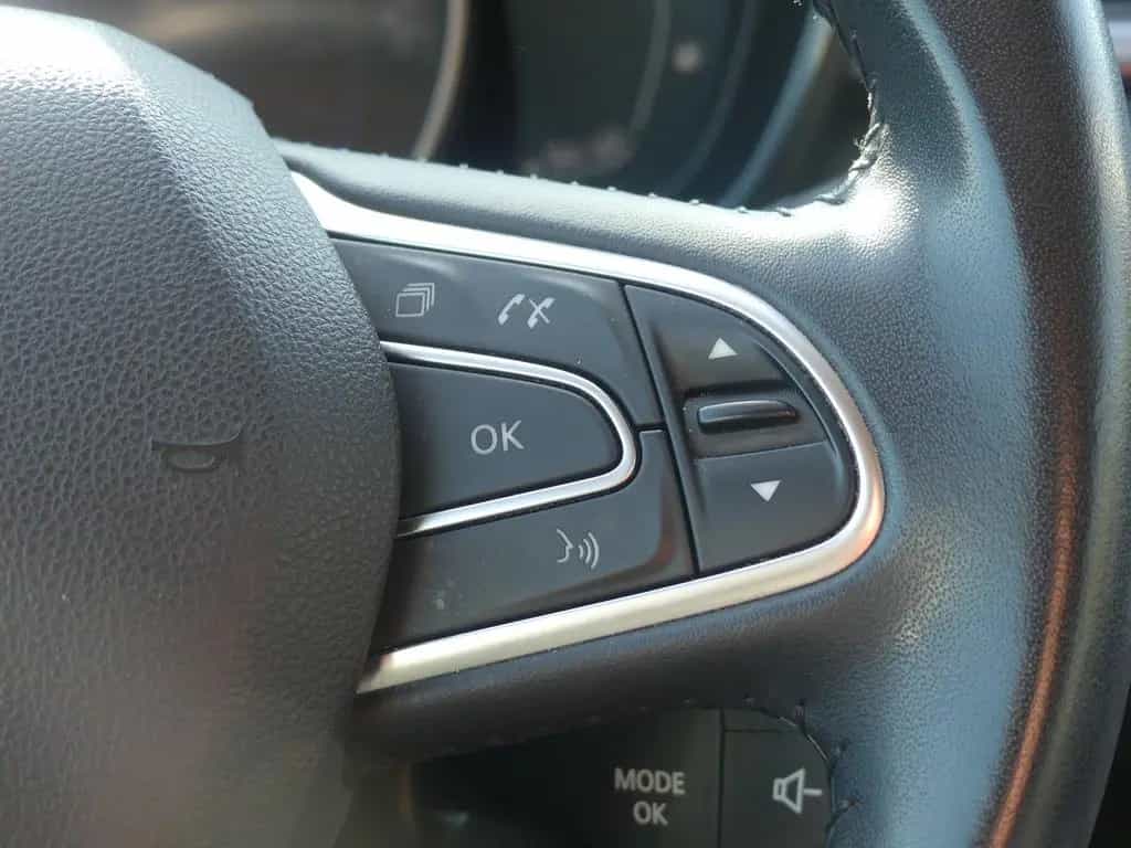 Renault Kadjar 1.2 AHK Allwetter Sitzheizung Tempomat be 08/2018-photo-17
