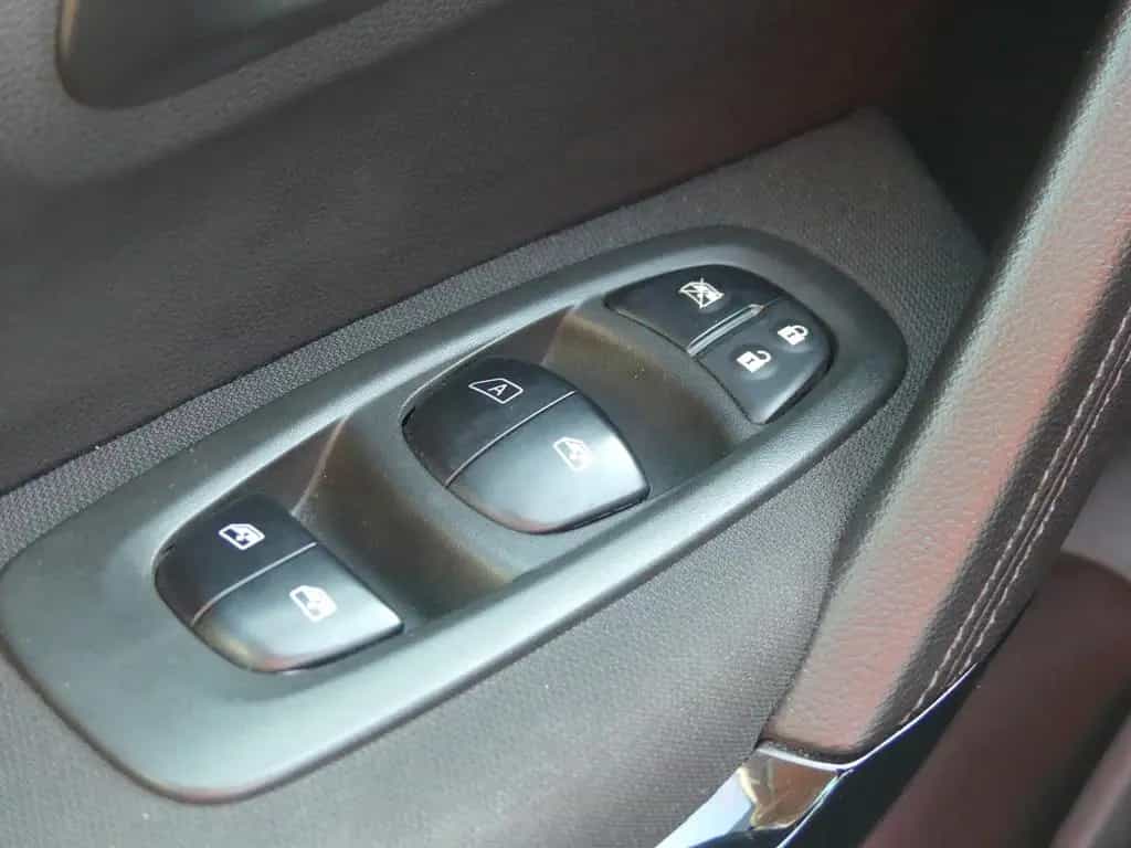Renault Kadjar 1.2 AHK Allwetter Sitzheizung Tempomat be 08/2018-photo-26