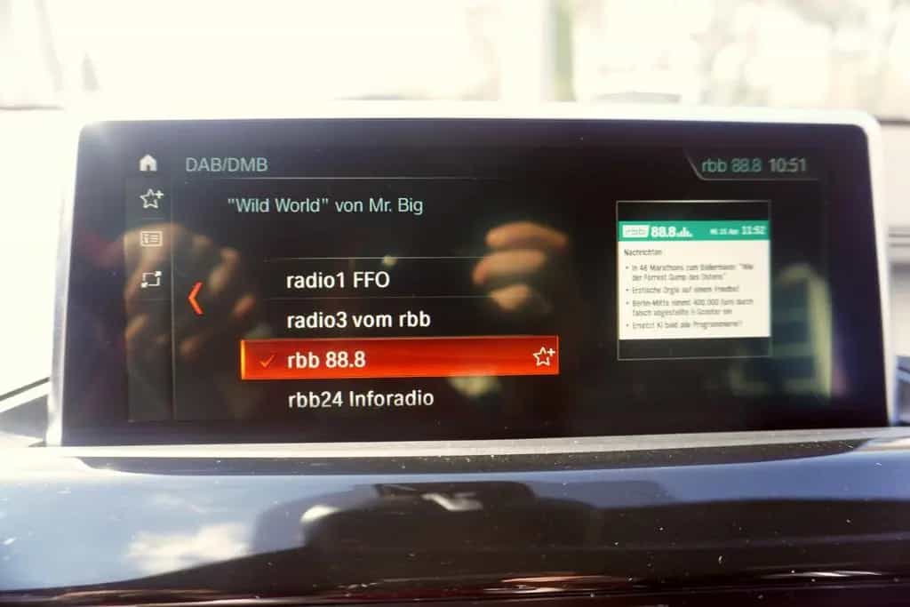 BMW X2 sDrive 18 i Advantage Plus LED Navi DAB PDC 08/2020-photo-18