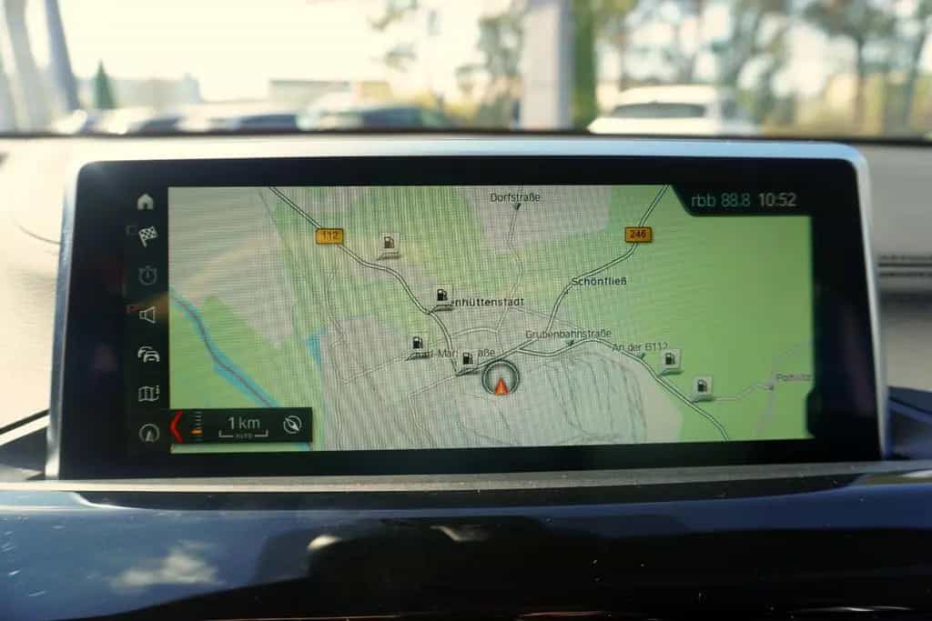BMW X2 sDrive 18 i Advantage Plus LED Navi DAB PDC 08/2020-photo-20