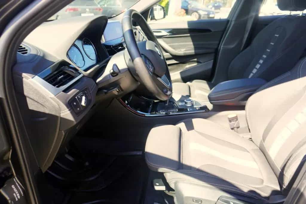 BMW X2 sDrive 18 i Advantage Plus LED Navi DAB PDC 08/2020-photo-28
