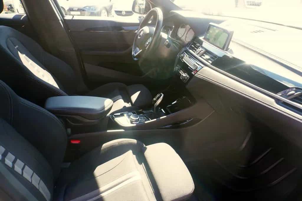 BMW X2 sDrive 18 i Advantage Plus LED Navi DAB PDC 08/2020-photo-29